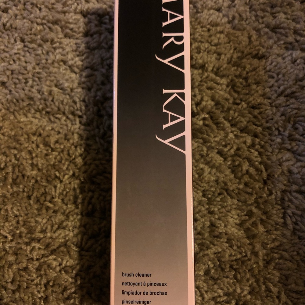 Mary Kay Brush Cleaner